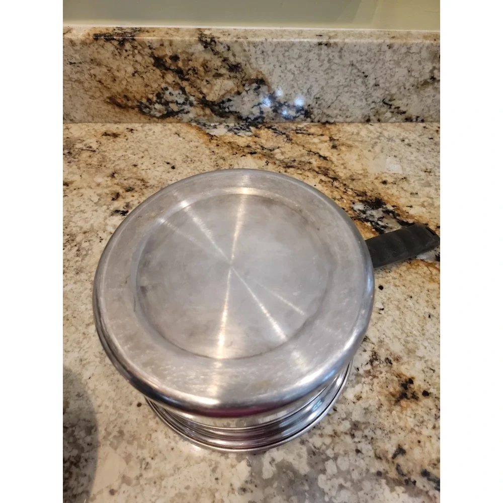 VTG T304 Lifetime 2 Quart Saucepan Stainless Steel w/Lid Approximately 7